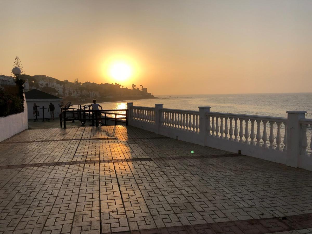 Ferienwohnung Ribera Playa Alhamar Sitio de Calahonda Exterior foto